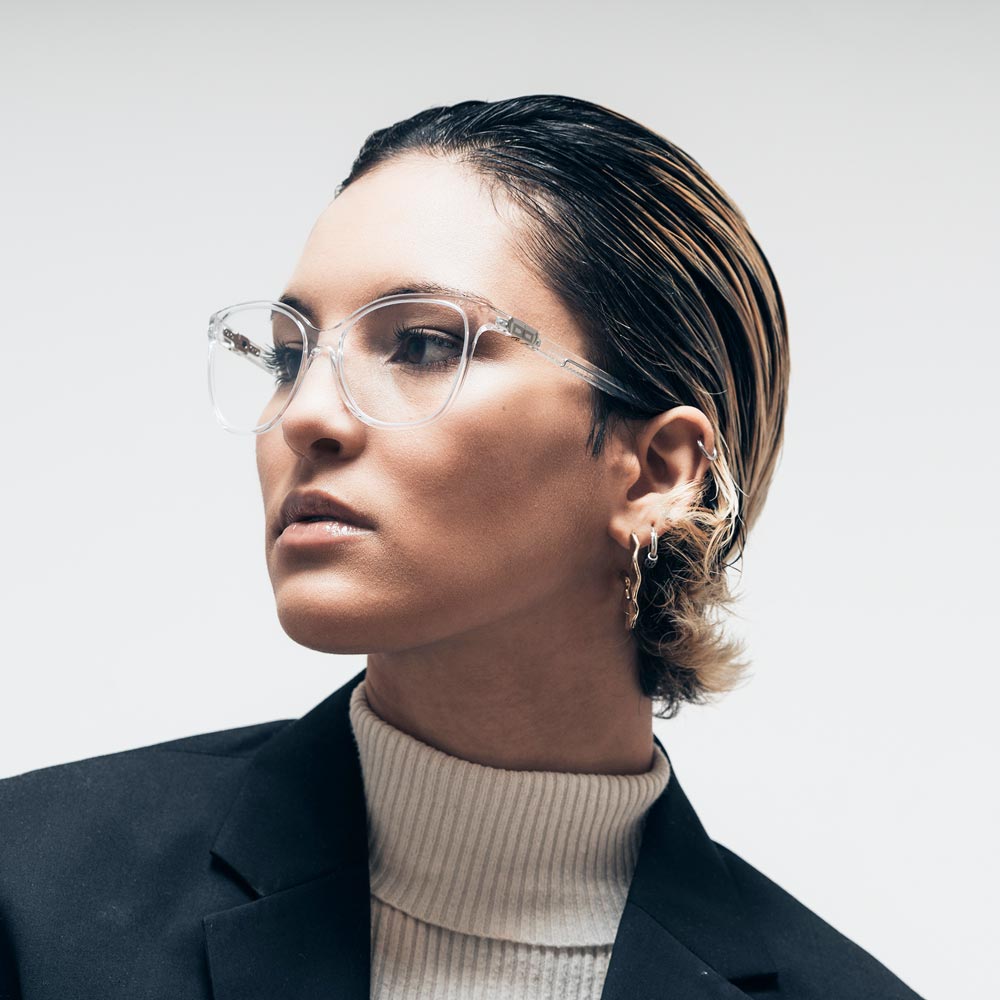 Optiker in Mattersburg mit Brillen von gloryfy Optics