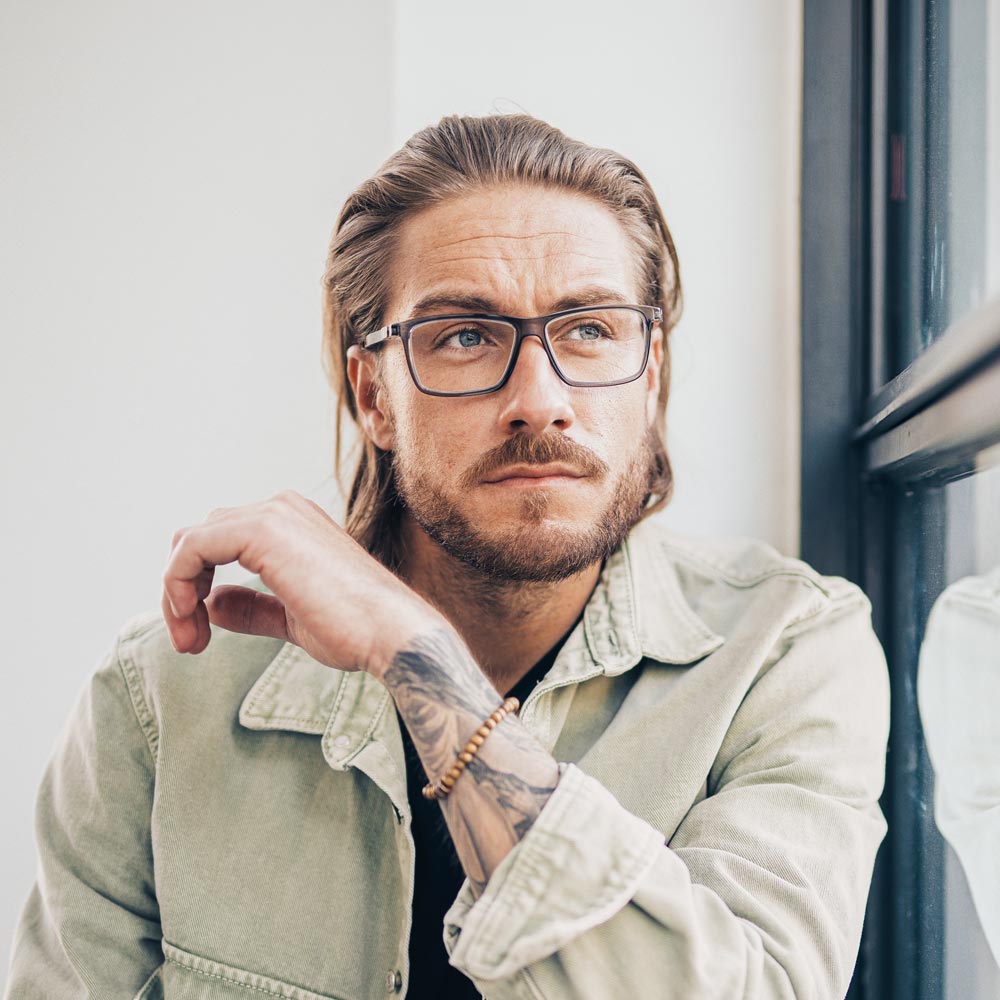 Optiker in Mattersburg mit Brillen von gloryfy Optics